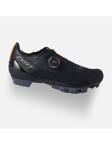 DMT KM4 shoes