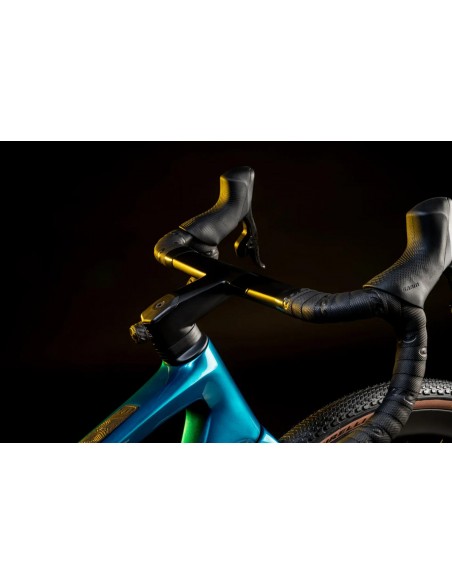 Colnago G4-X Sram Force XPLR + Fulcrum Rapid Red 500d colore PIGR
