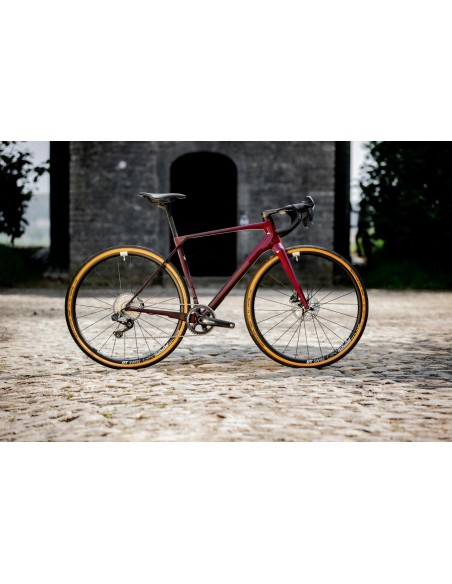Superior X-Road 9.7 GR Matte Carbon Berry